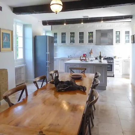 Larroque-sur-l'osse Chateau Sleeps 12 Pool Wifi