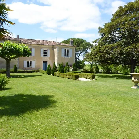 Larroque-sur-l'osse Chateau Sleeps 12 Pool Wifi *